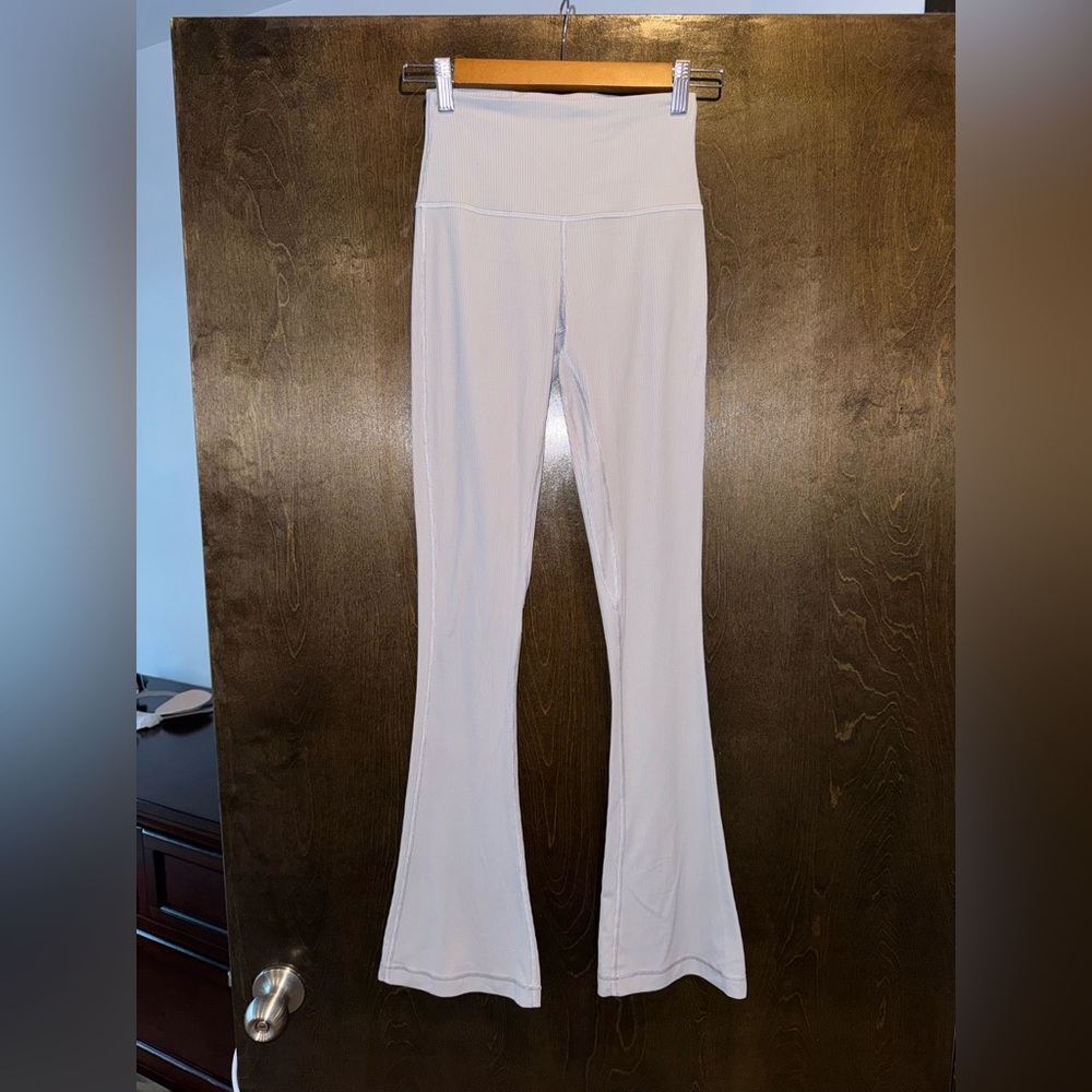 Lululemon Align High-Rise Mini-Flare Pant, Ribbed, grey, size 4